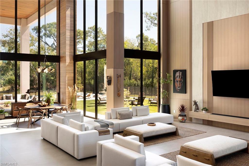 6616 Trail Boulevard Naples, FL 34108 - Photo 8 of 49