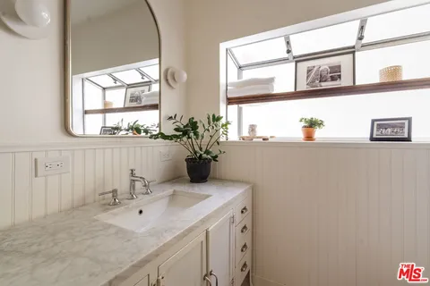 $2,495,000 | 703 Marco Place, Venice, CA 90291