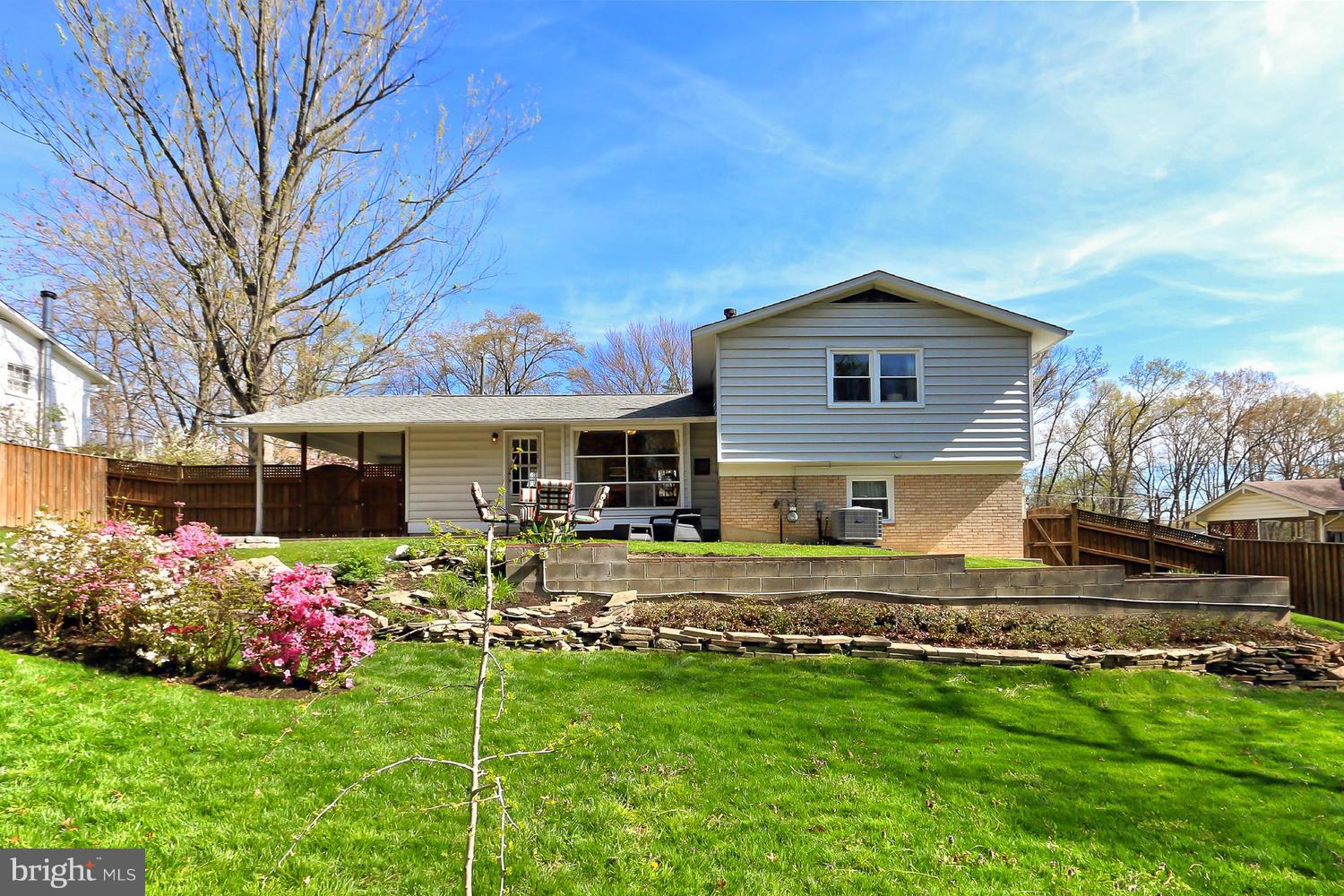 8211 Blairton Road Springfield, VA 22152 - Photo 27 of 27 Exterior (Rear)