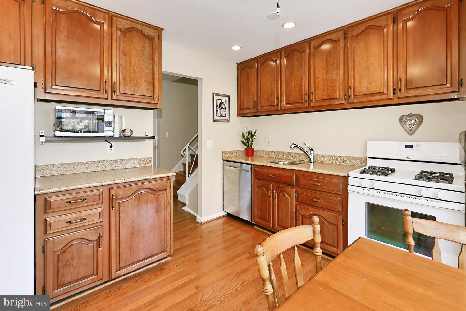 8211 Blairton Road Springfield, VA 22152 - Photo 7 of 27 Kitchen