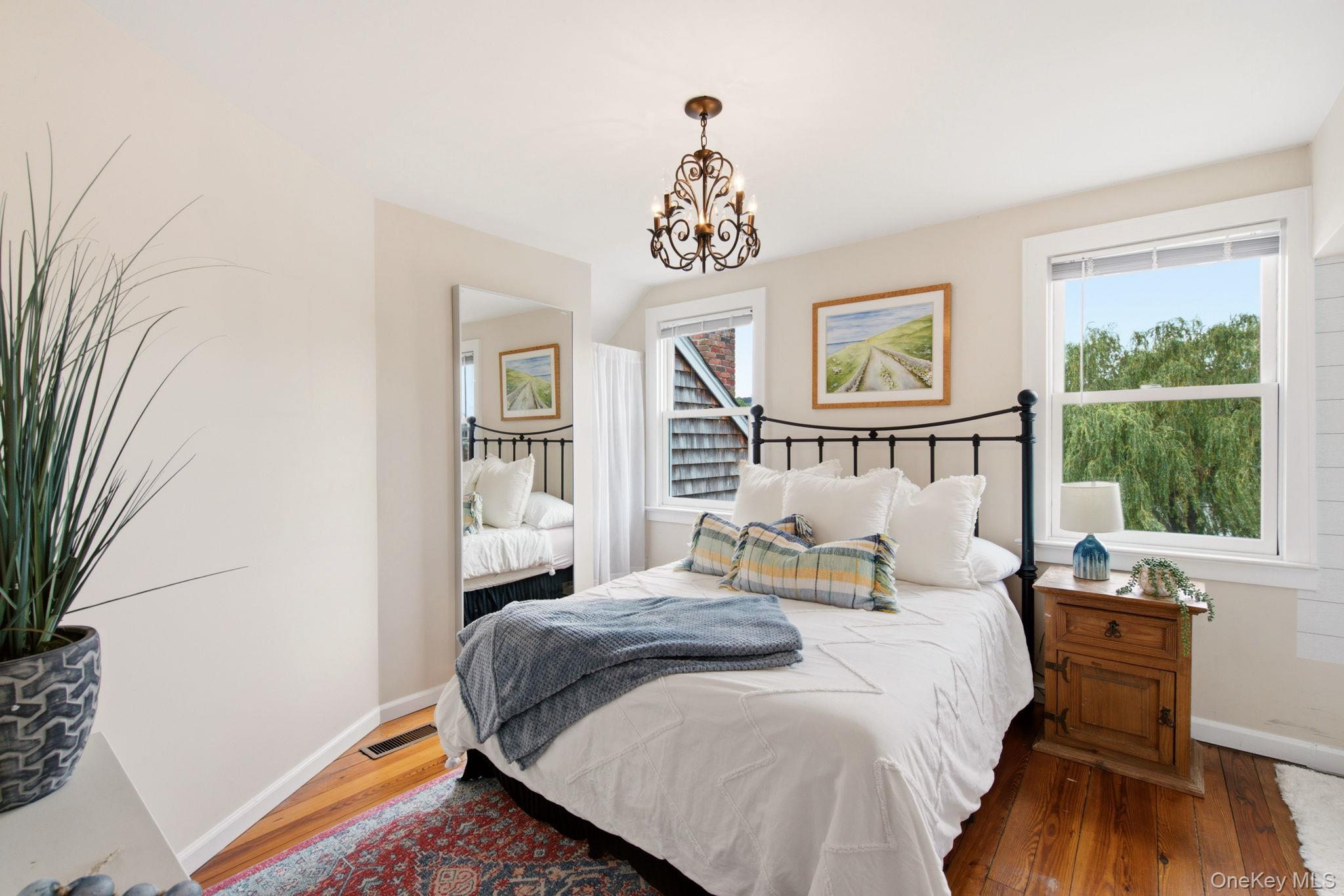 33 Prospect Road Centerport, NY 11721 - Photo 28 of 48 Second floor bedroom.