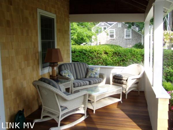 9 High Street Edgartown, MA 02539 - Photo 15 of 15 http://d1qzqeyxiitrap.cloudfront.net/photos/17223/600/da255f60.jpg