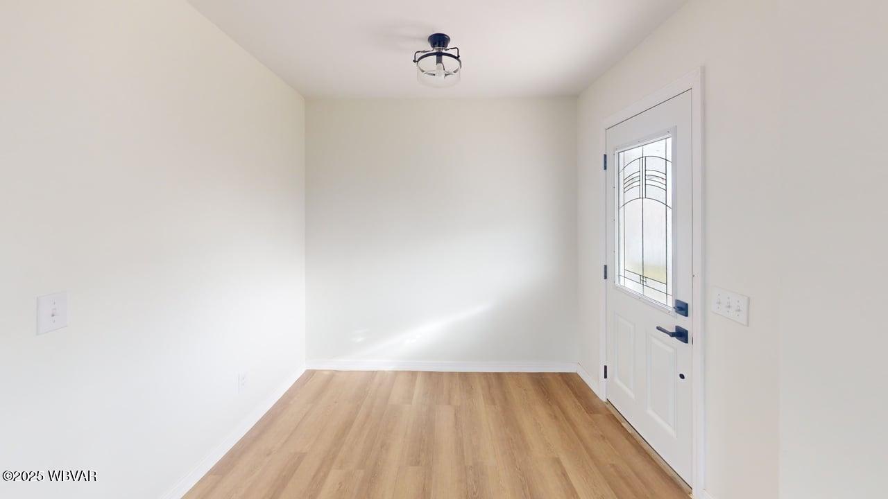 1022 Railway Street Williamsport, PA 17701 - Photo 2 of 25 1022-Railway-Street-Living-Room