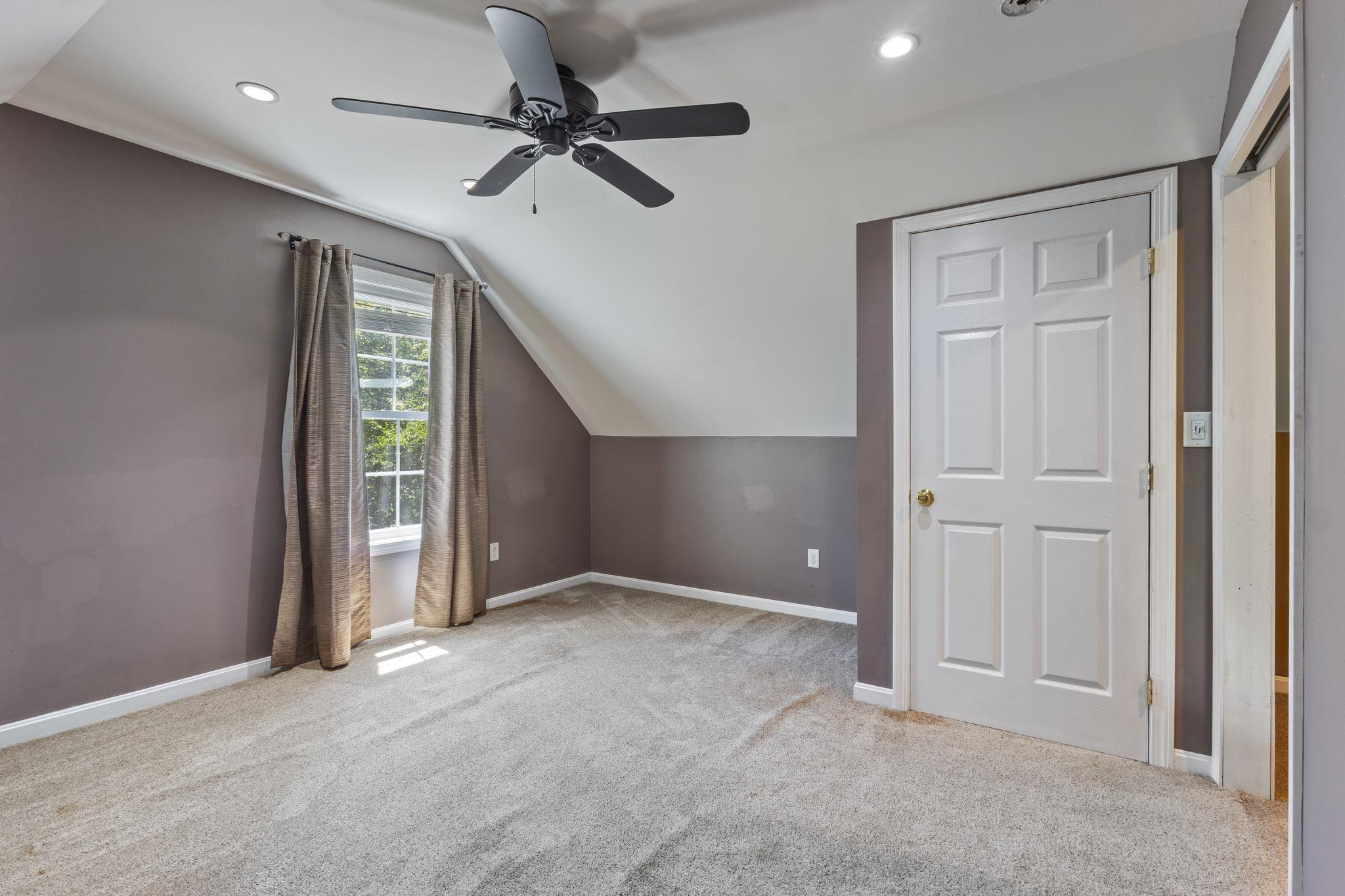 240 Old Nottingham Road Epping, NH 03042 - Photo 23 of 35