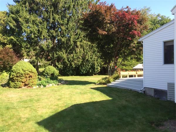 32 Highland Park Road Rutland, MA 01543 - Photo 6 of 19