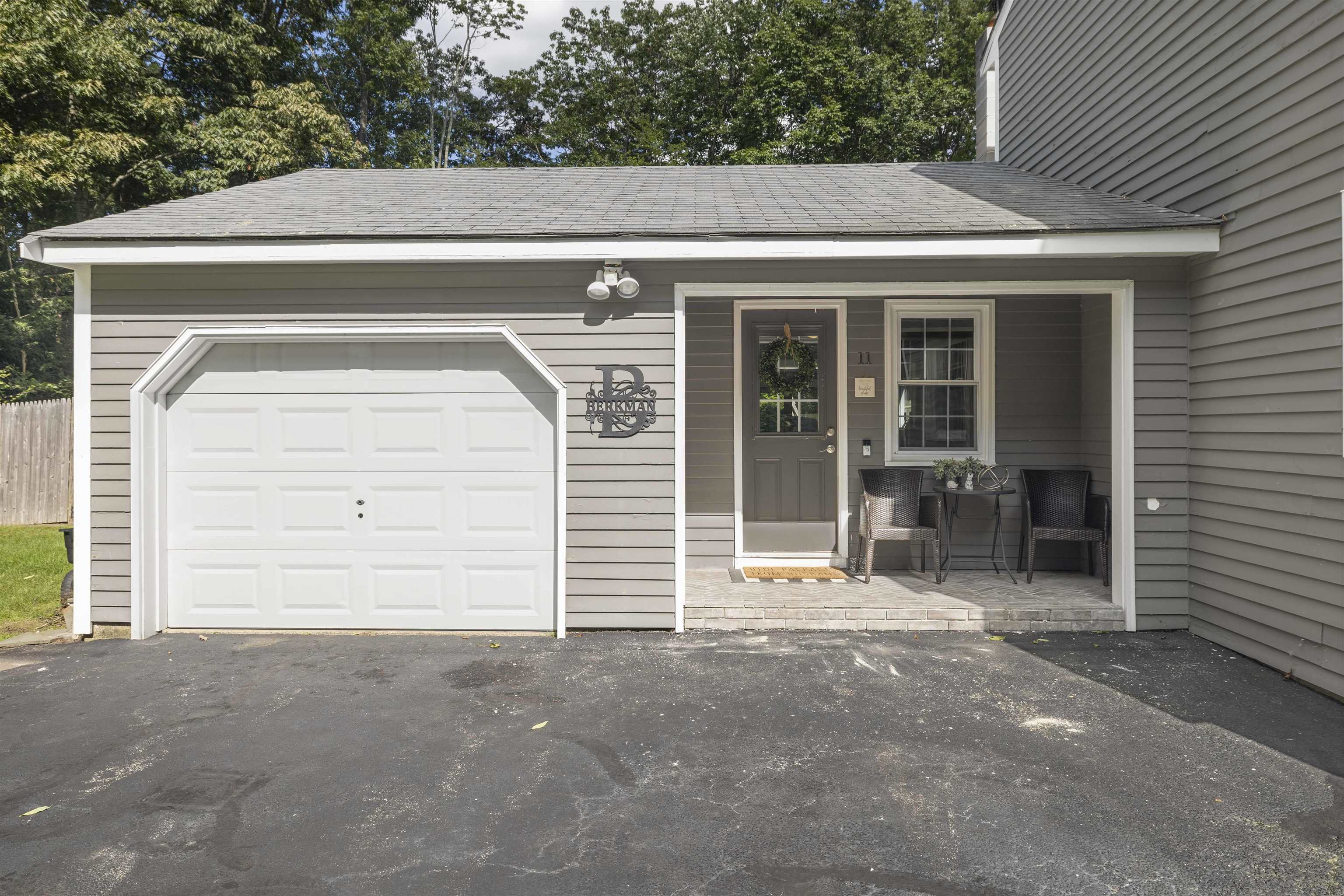 11 Westgate Road Derry, NH 03038 - Photo 4 of 39
