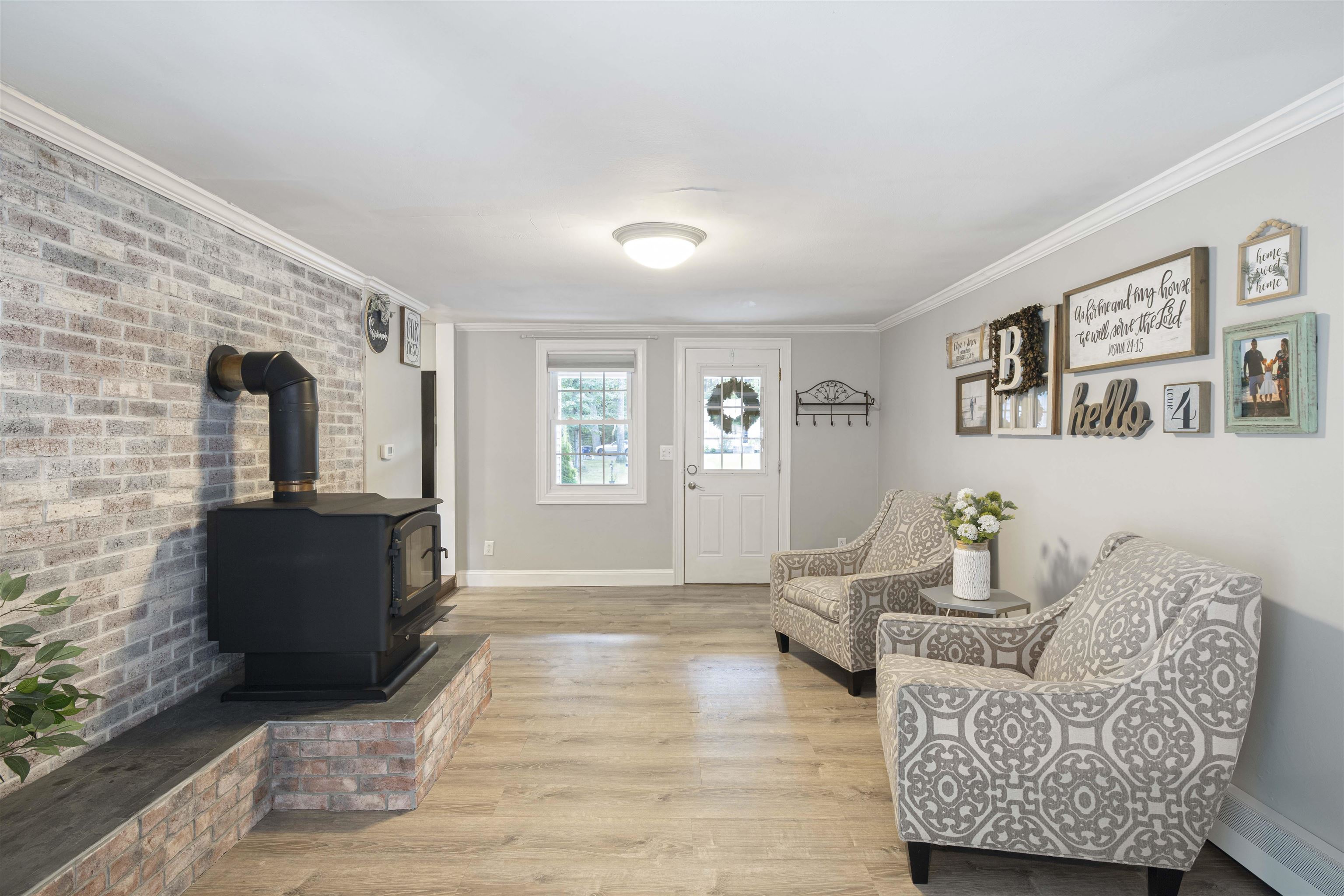 11 Westgate Road Derry, NH 03038 - Photo 6 of 39
