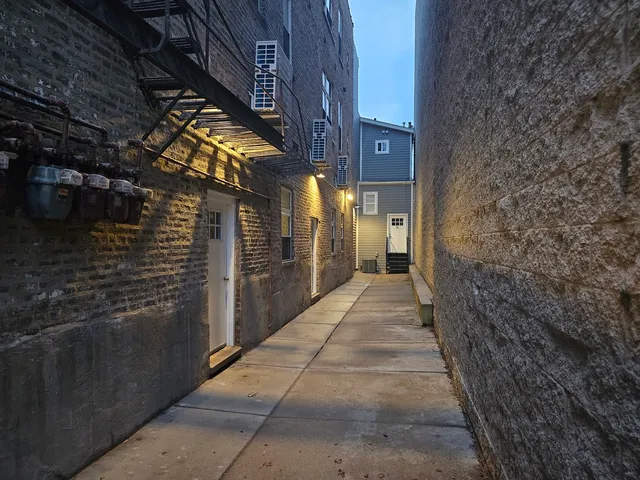 $1,595 | 831 South Western Avenue, Unit 1A, Chicago, IL 60612