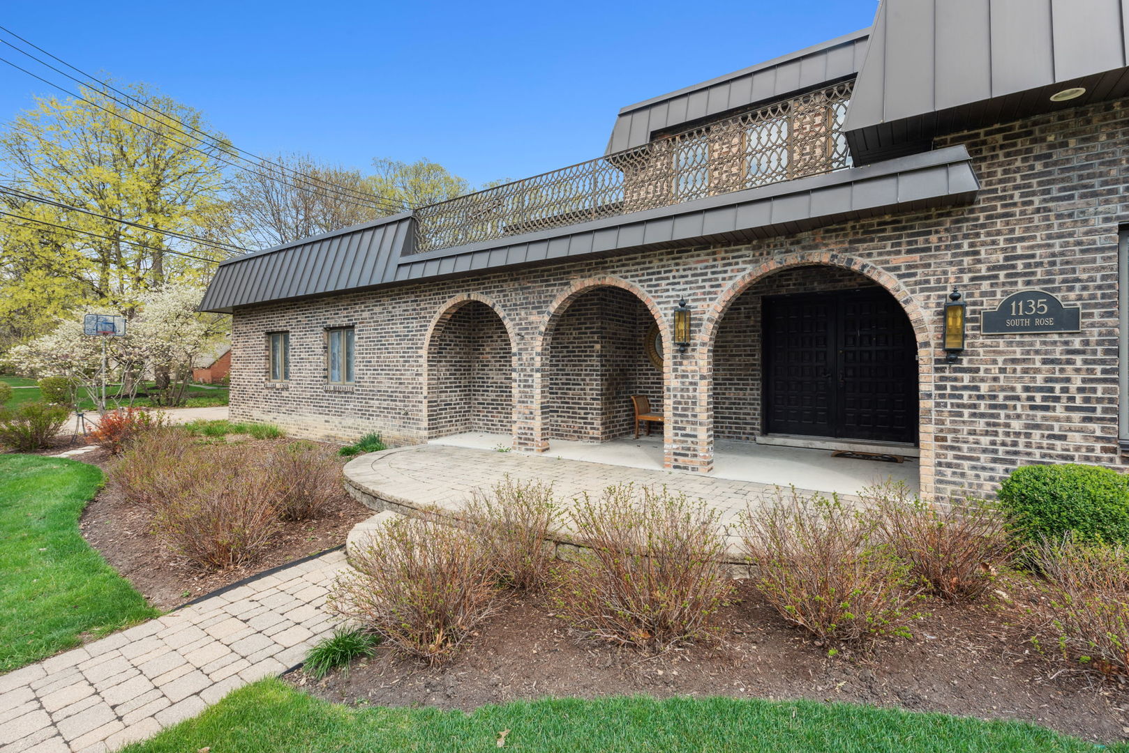 1135 South Rose Avenue Park Ridge, IL 60068 - Photo 3 of 21 Gallery Image 3