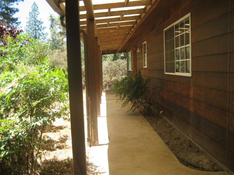 2409 Rainbow Road Mariposa, CA 95338 - Photo 17 of 35 Gallery Image 17