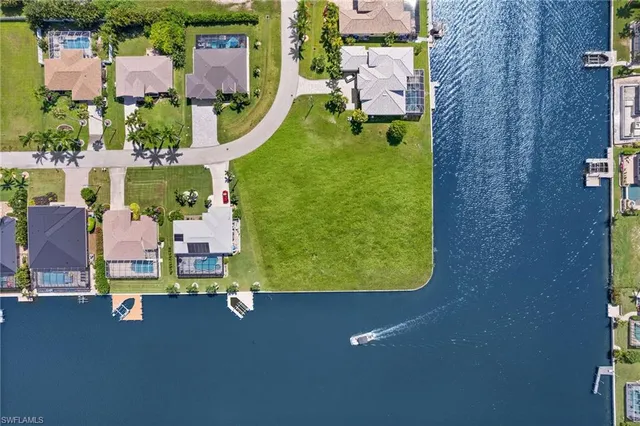$1,099,798 | 2701 Southwest 30th Terrace, Cape Coral, FL 33914
