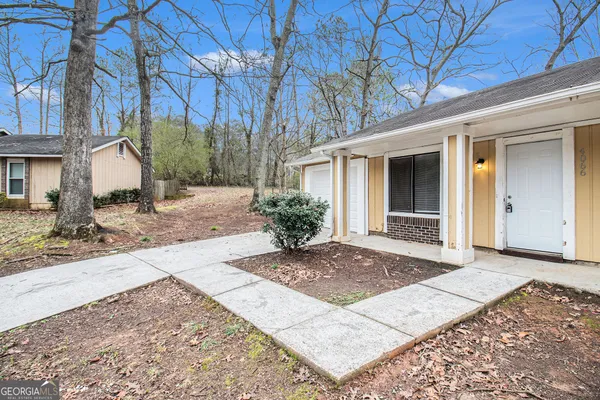 $1,800 | 4066 Marble Arch Court, Decatur, GA 30035
