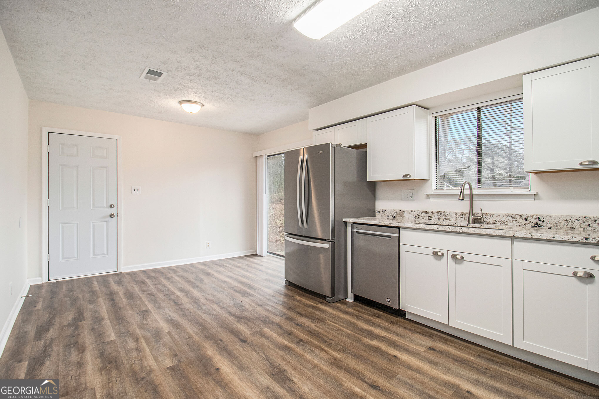 4066 Marble Arch Court Decatur, GA 30035 - Photo 7 of 21