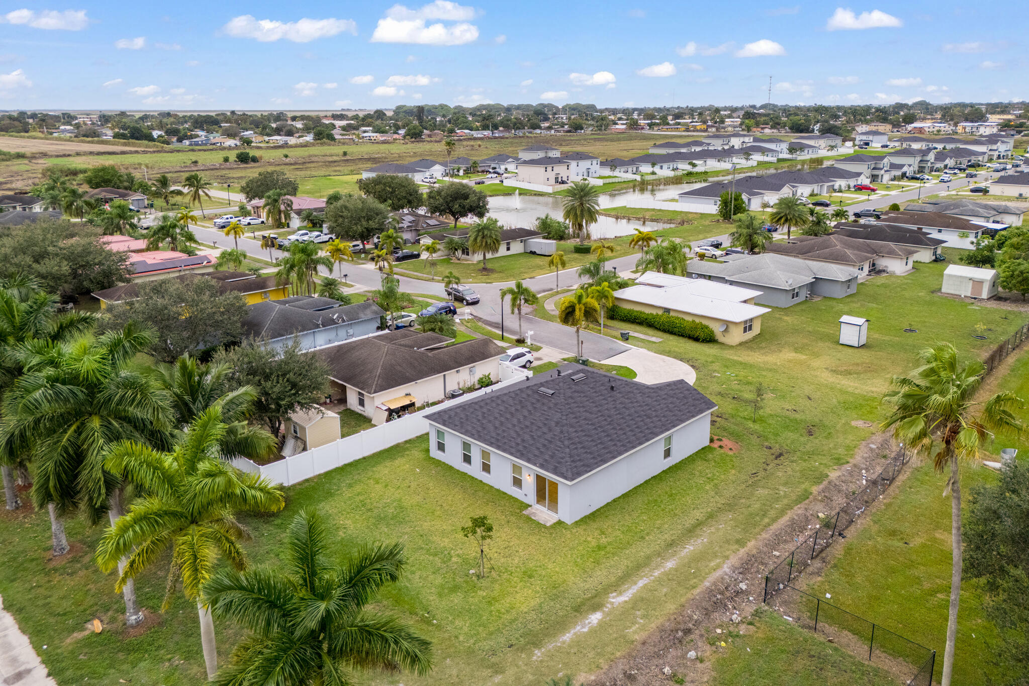 136 Dabou Loop Belle Glade, FL 33430 - Photo 16 of 17 16