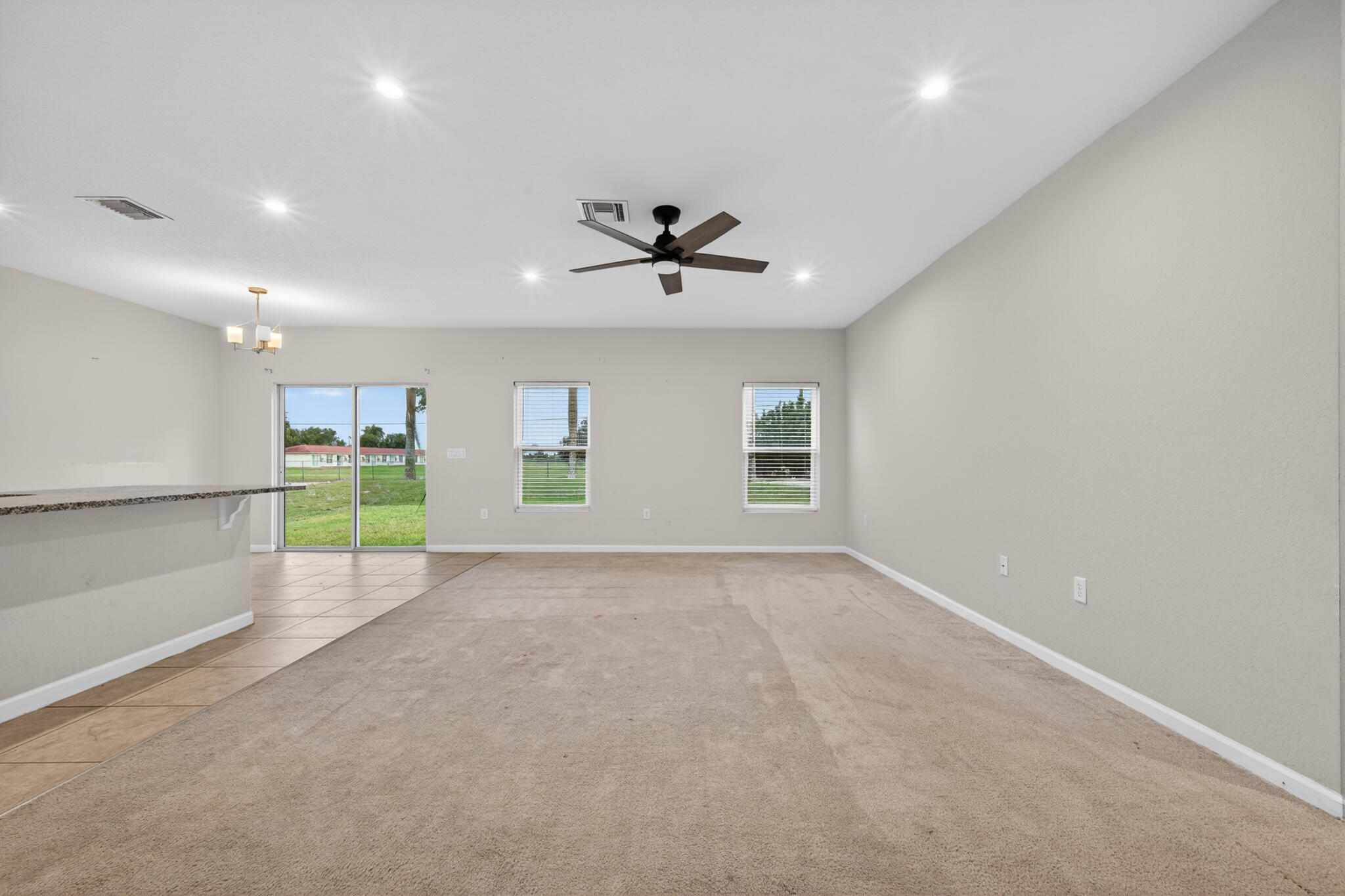 136 Dabou Loop Belle Glade, FL 33430 - Photo 4 of 17 4