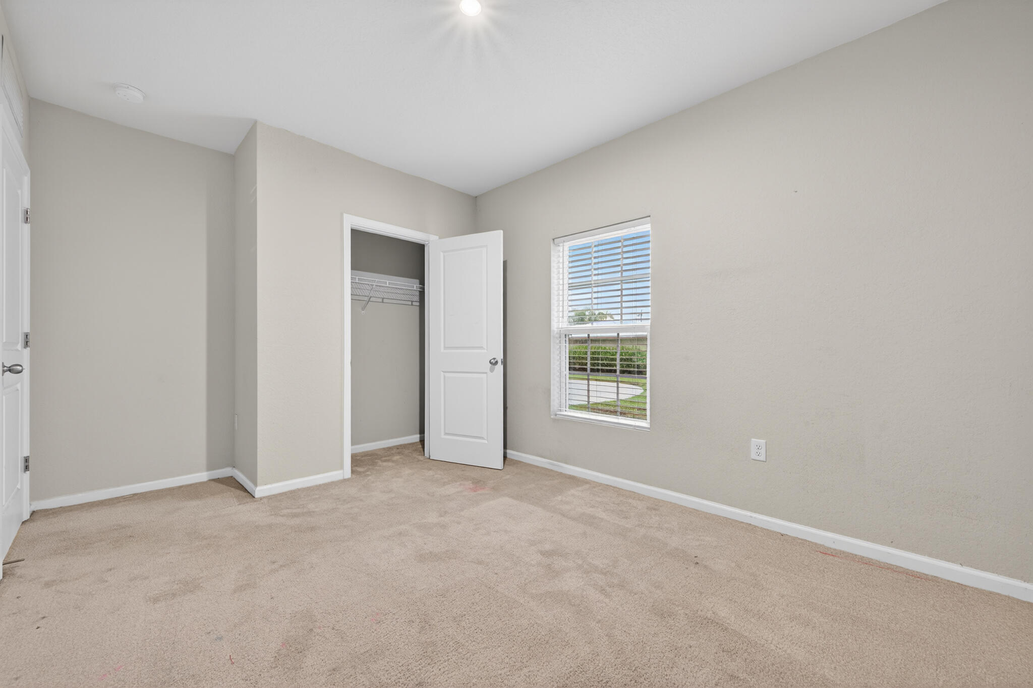 136 Dabou Loop Belle Glade, FL 33430 - Photo 8 of 17 8