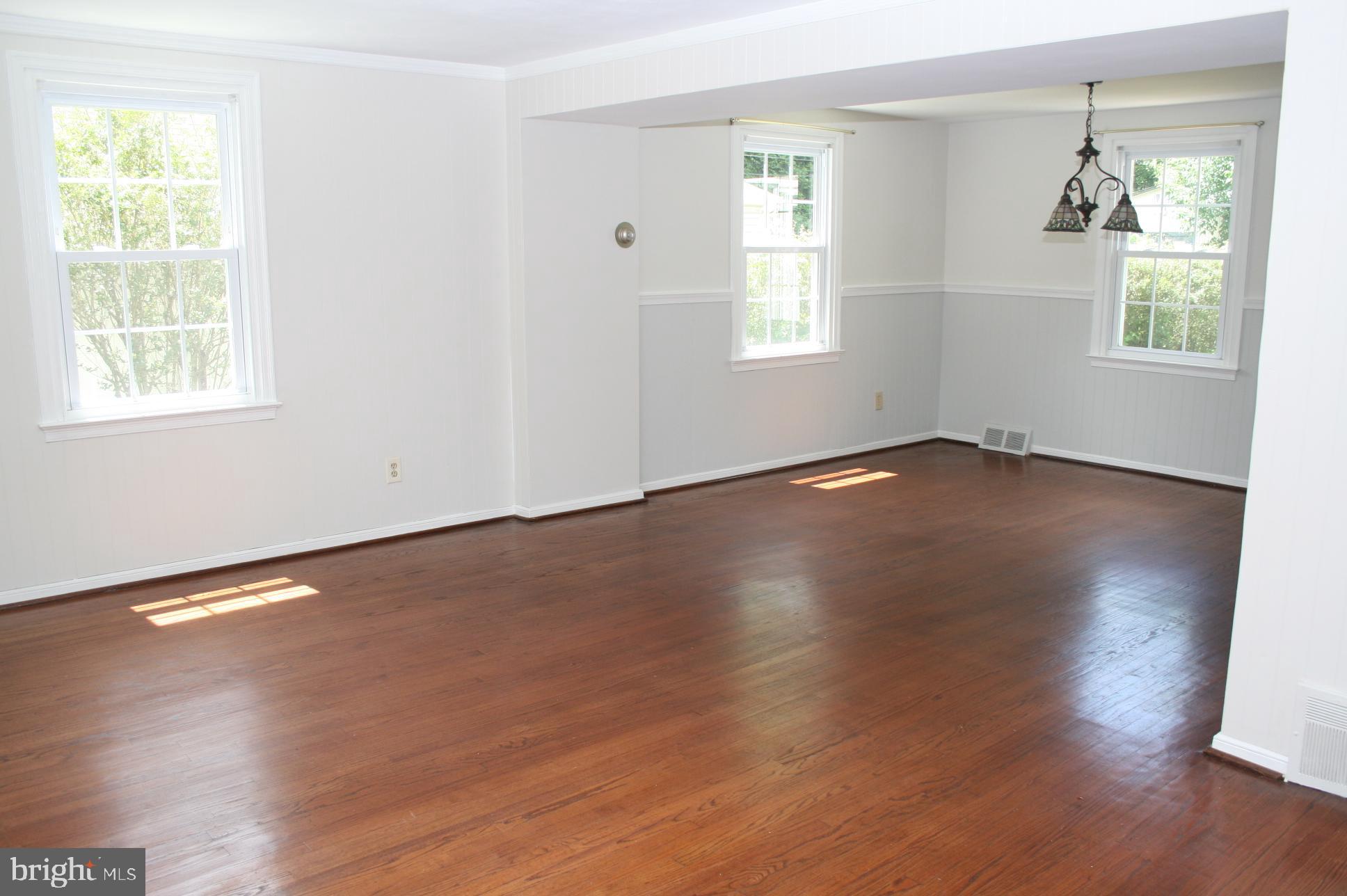 111 Paper Mill Road Oreland, PA 19075 - Photo 3 of 25 Gallery Image 3