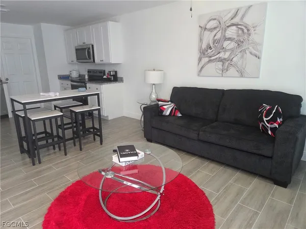 $475,000 | 2156 Edison Avenue, Fort Myers, FL 33901