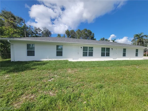 $475,000 | 2156 Edison Avenue, Fort Myers, FL 33901