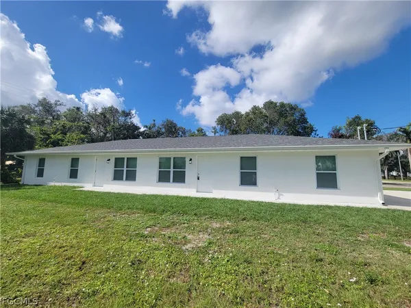 $475,000 | 2156 Edison Avenue, Fort Myers, FL 33901