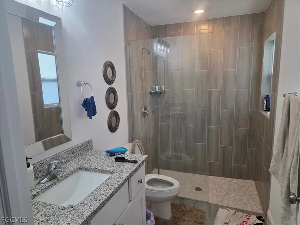 $475,000 | 2156 Edison Avenue, Fort Myers, FL 33901