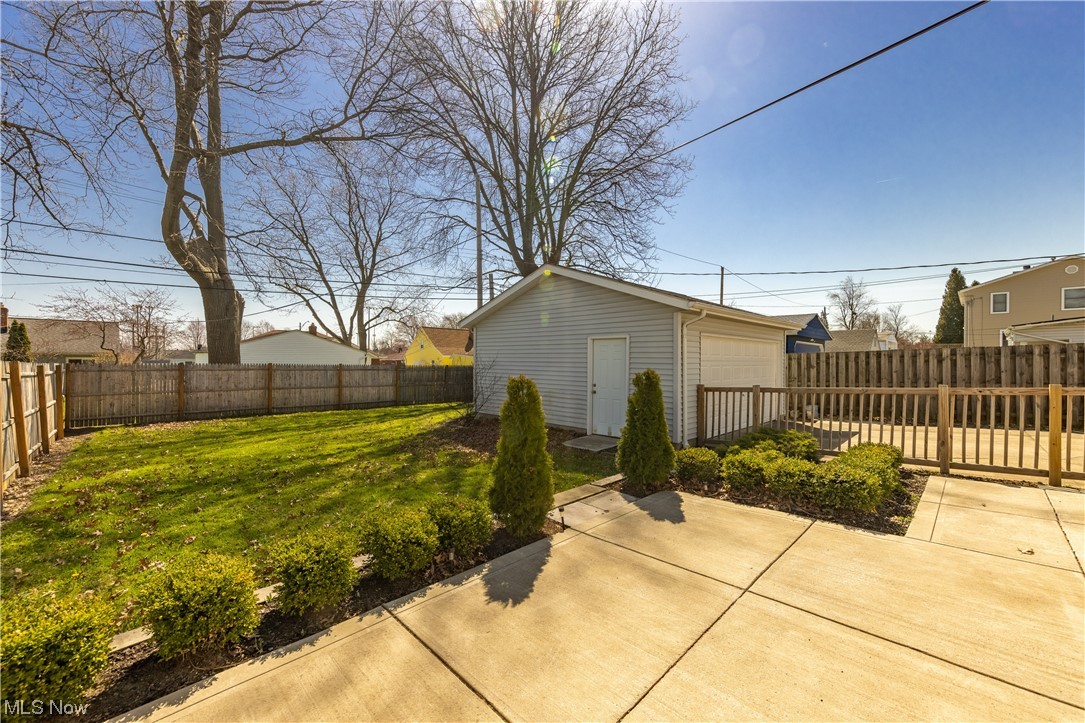 1603 Roselawn Road Cleveland, OH 44124 - Photo 33 of 35 Gallery Image 33