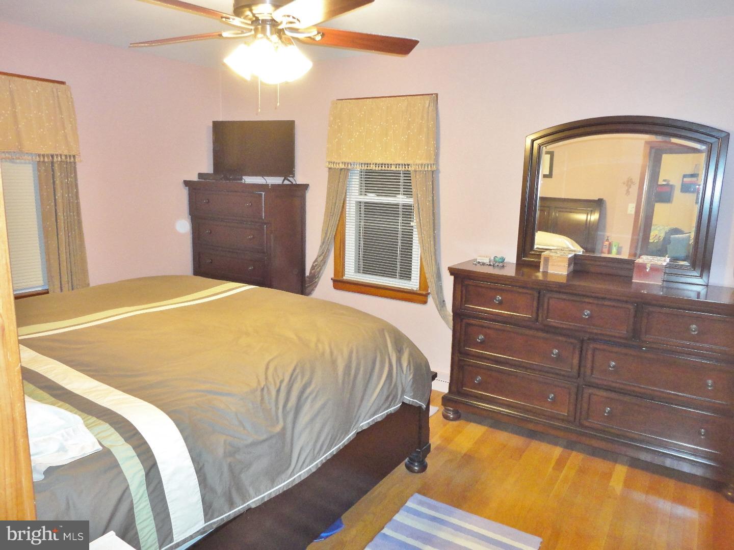 910 Aldon Road Claymont, DE 19703 - Photo 8 of 16 Bedroom - Main