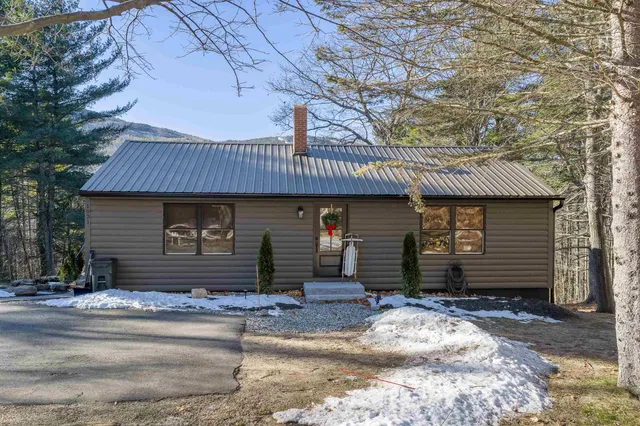 $599,000 | 1031 Cherry Valley Road, Gilford, NH 03249