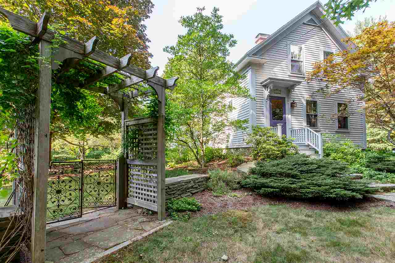 86 Newfields Road Exeter, NH 03833 - Photo 2 of 39