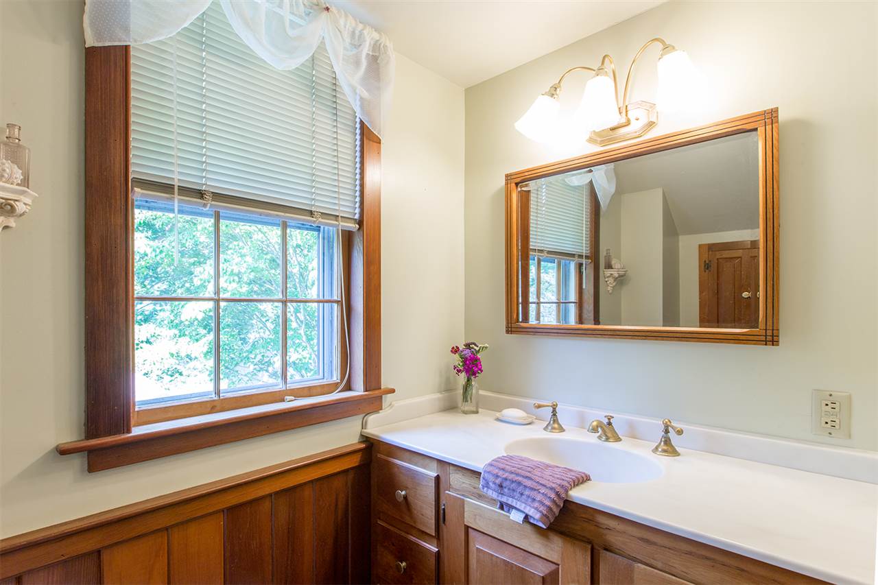 86 Newfields Road Exeter, NH 03833 - Photo 21 of 39