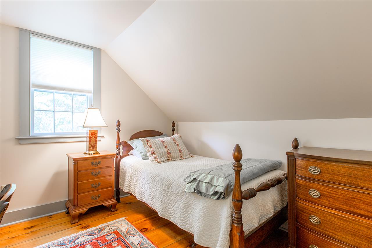 86 Newfields Road Exeter, NH 03833 - Photo 22 of 39