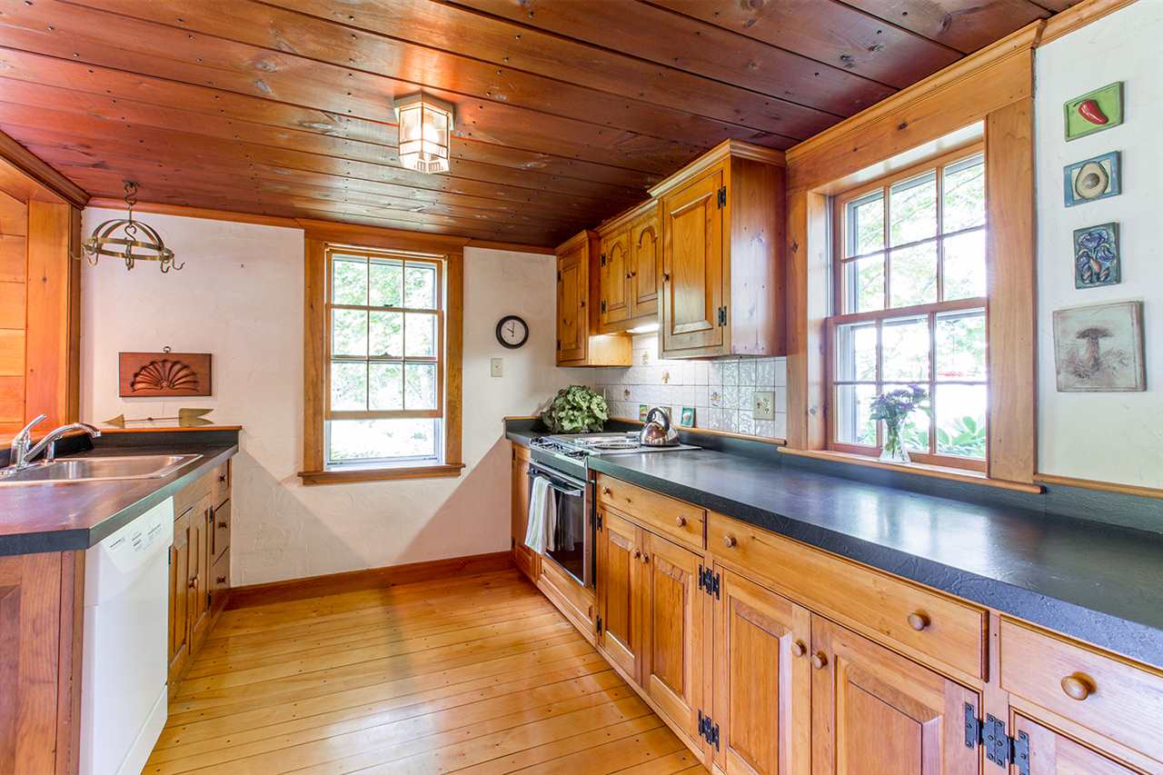 86 Newfields Road Exeter, NH 03833 - Photo 9 of 39