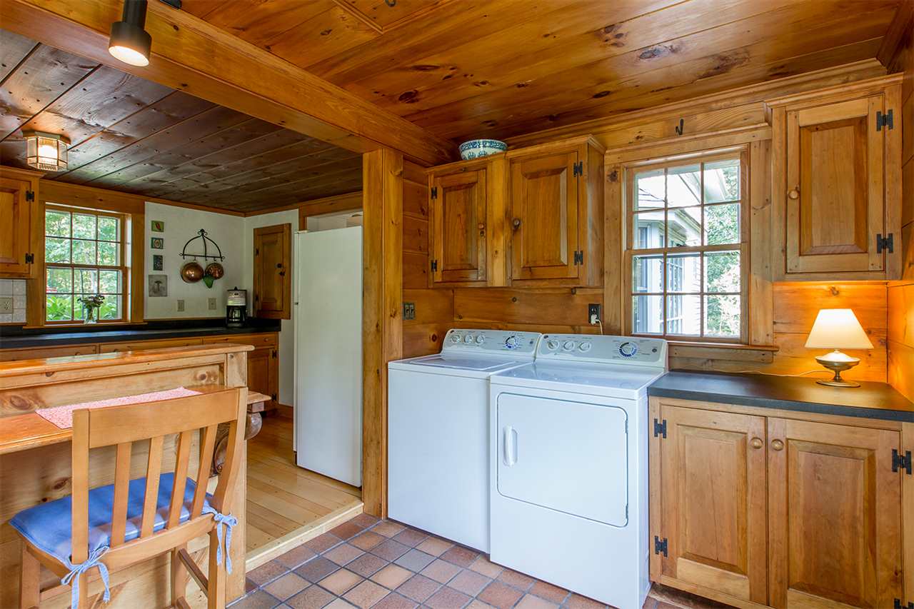 86 Newfields Road Exeter, NH 03833 - Photo 10 of 39