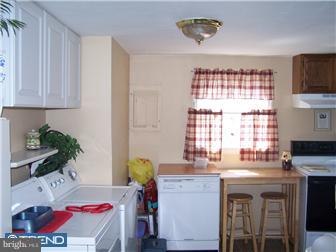 144 Harvard Road Pennsville, NJ 08070 - Photo 5 of 8 Kitchen
