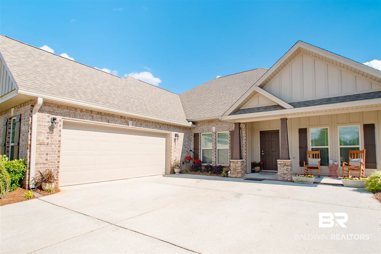 11920 Alabaster Drive Daphne, AL 36526 - Photo 5 of 38 Board&Batten Detailing