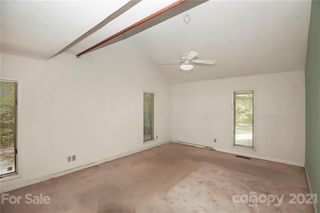2701 Foxfire Road Charlotte, NC 28270 - Photo 14 of 18 Gallery Image 14