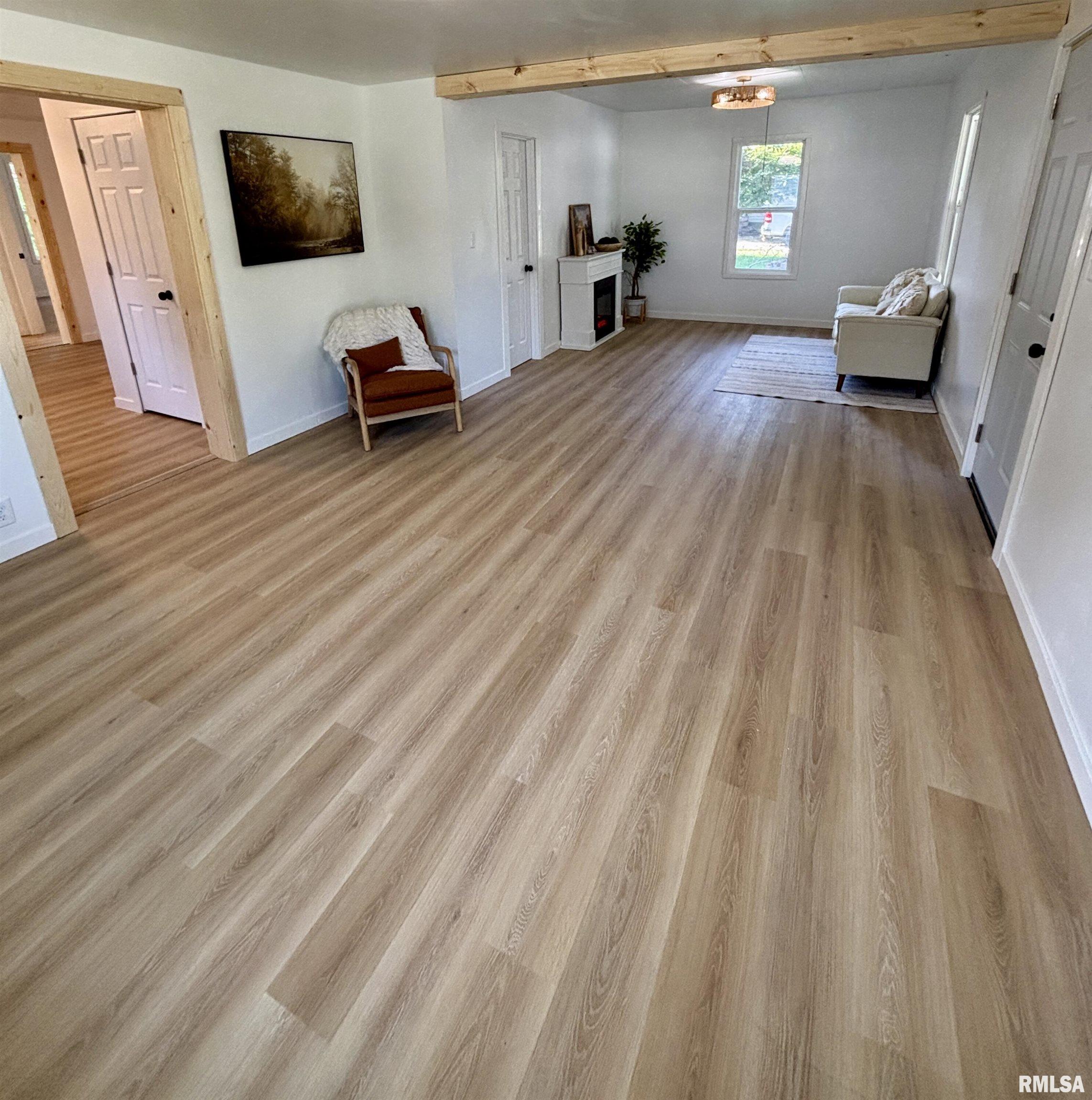 527 South Rotan Street Salem, IL 62881 - Photo 4 of 17