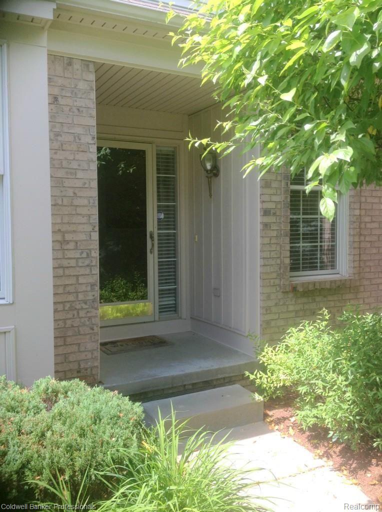 1514 Ford Court Rochester, MI 48306 - Photo 22 of 30 IMG_5424_1.jpg