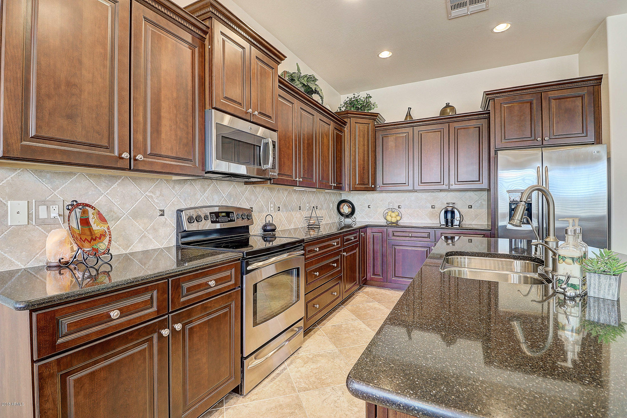 17606 West Verdin Road Goodyear, AZ 85338 - Photo 16 of 43 Kitchen