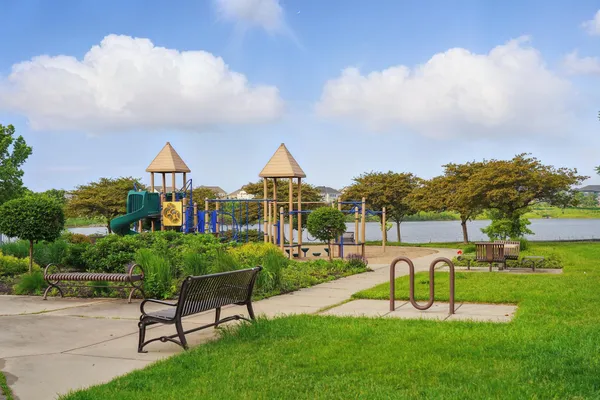 $484,990 | 1052 Adamstown Drive, Rosemount, MN 55068