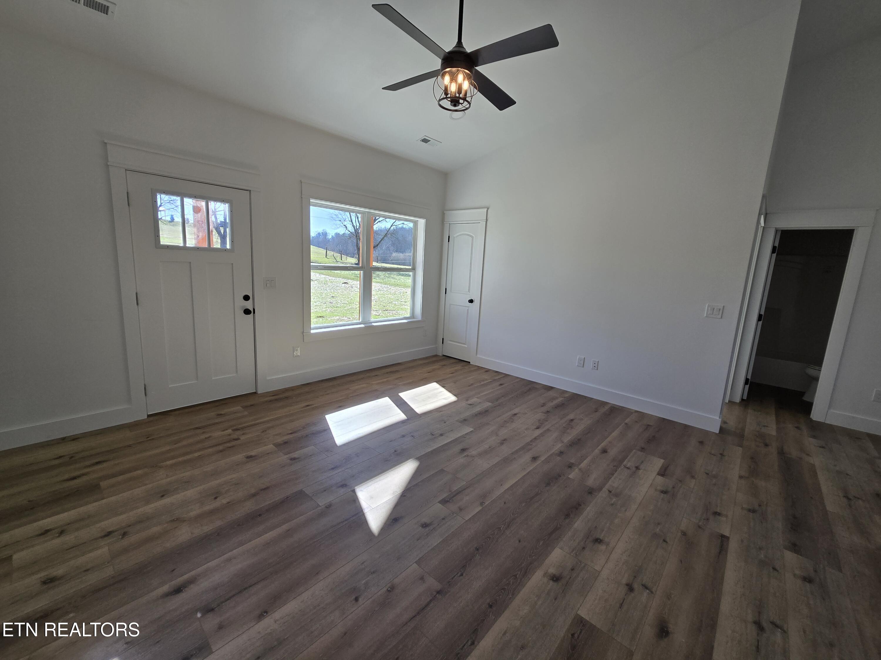 129 Anderson Road Sweetwater, TN 37874 - Photo 9 of 24 20251220_125221