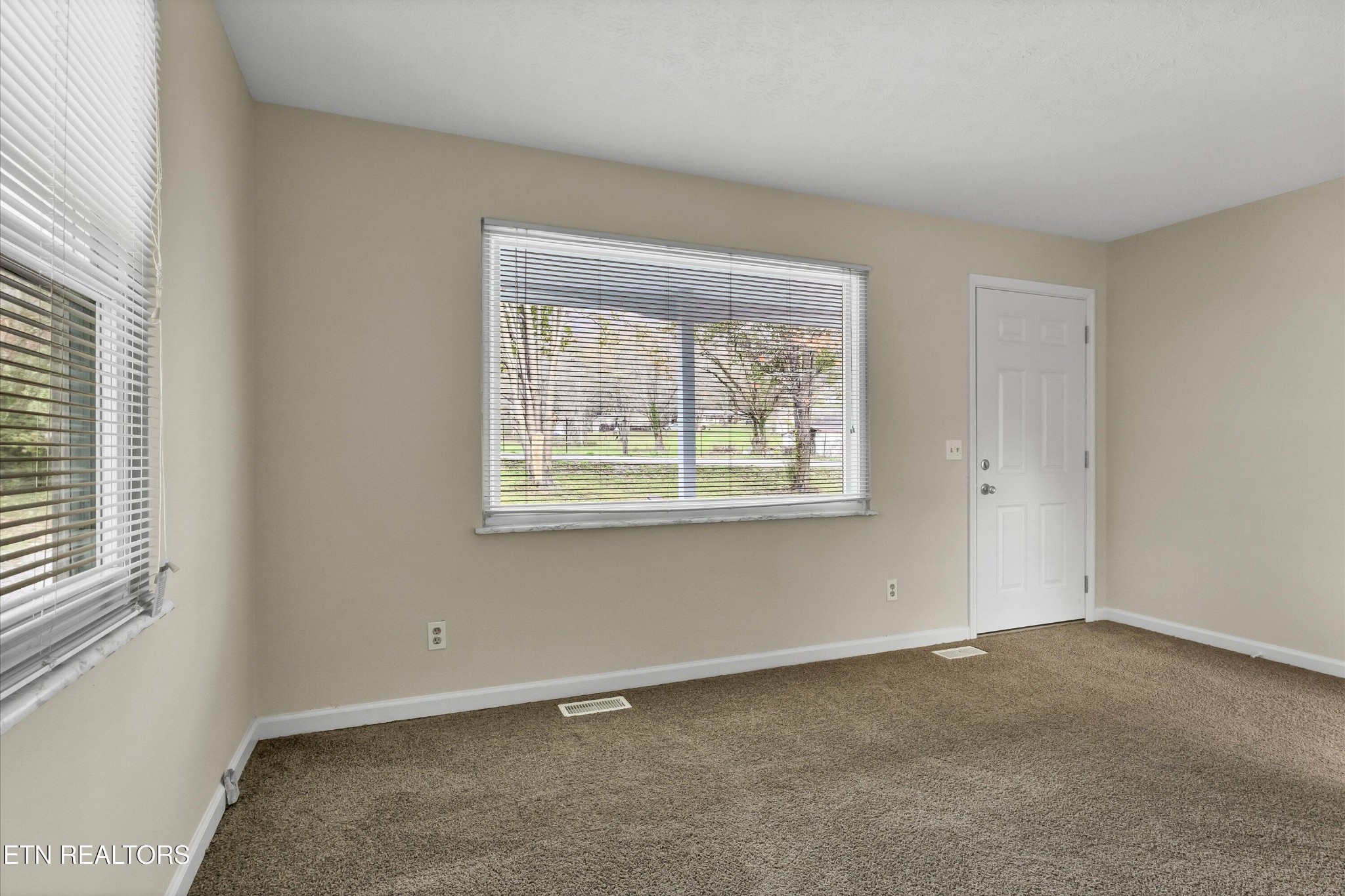 1622 Back Valley Road La Follette, TN 37766 - Photo 6 of 21 Gallery Image 6