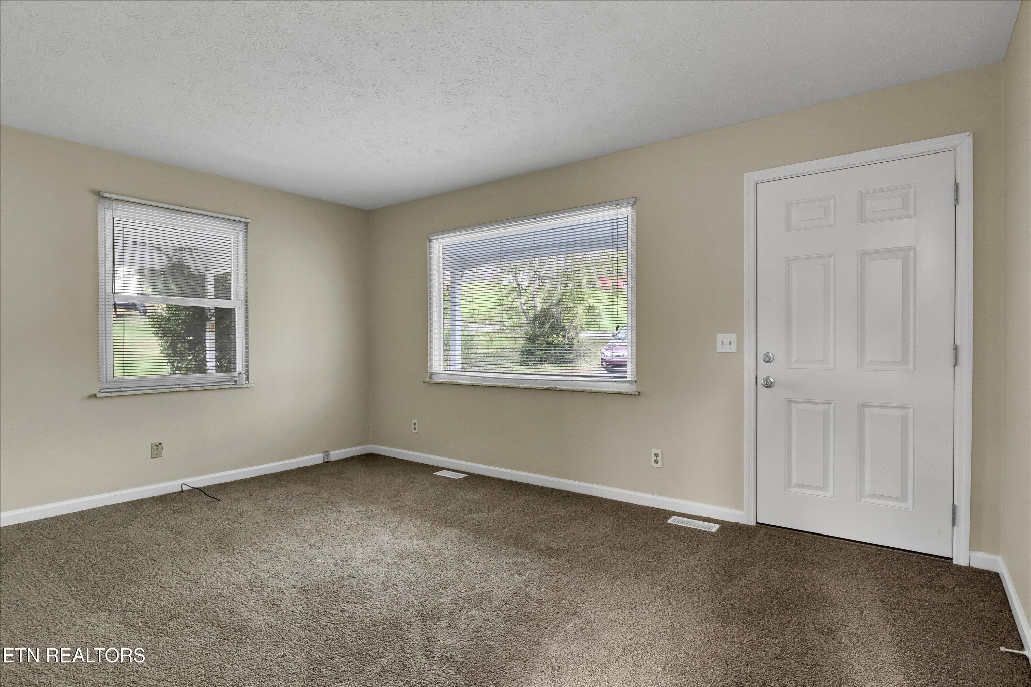1622 Back Valley Road La Follette, TN 37766 - Photo 7 of 21 Gallery Image 7