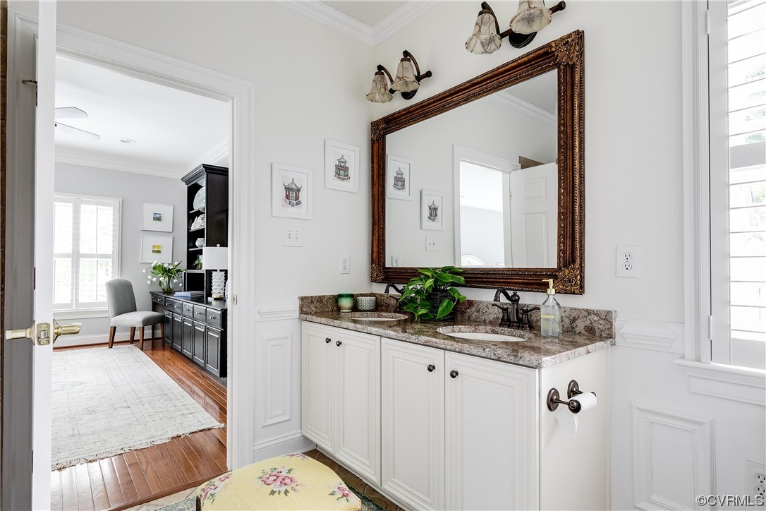 508 Raleigh Manor Road Henrico, VA 23229 - Photo 18 of 25 a en suite bathroom with a granite countertop sink and a mirror