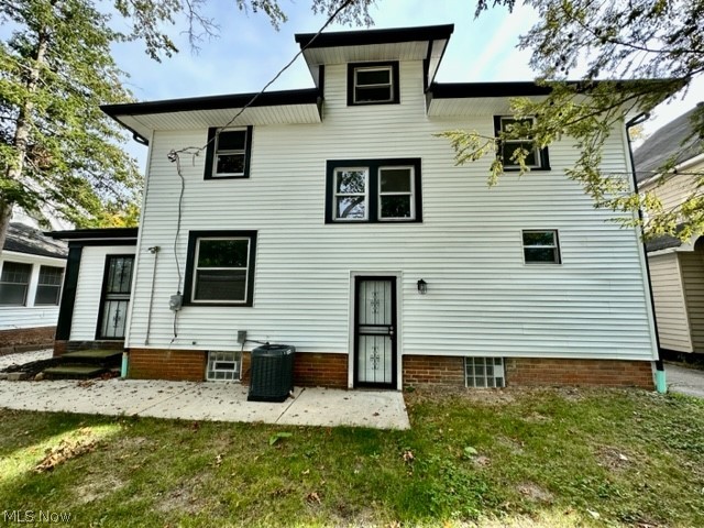 3167 Sycamore Road Cleveland, OH 44118 - Photo 20 of 22