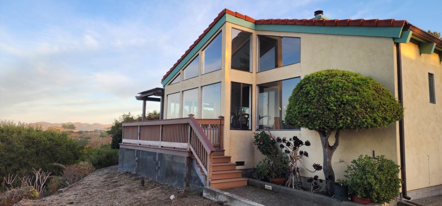 25485 Boots Road Monterey, CA 93940 - Photo 6 of 56 Gallery Image 6
