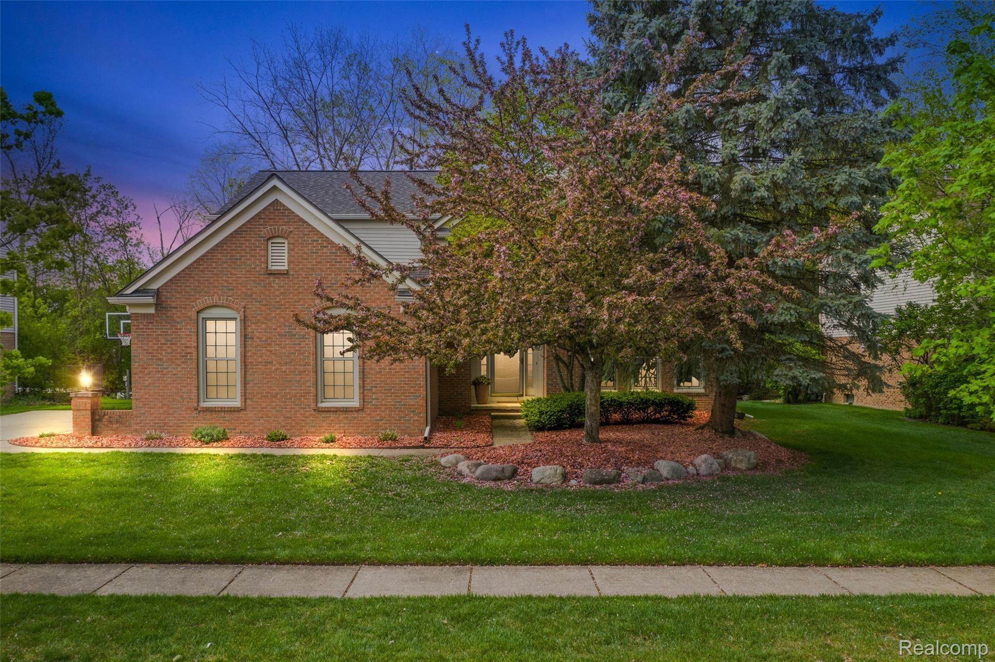 46936 Mornington Road Canton, MI 48188 - Photo 38 of 42 46936 Mornington Rd-1.jpg