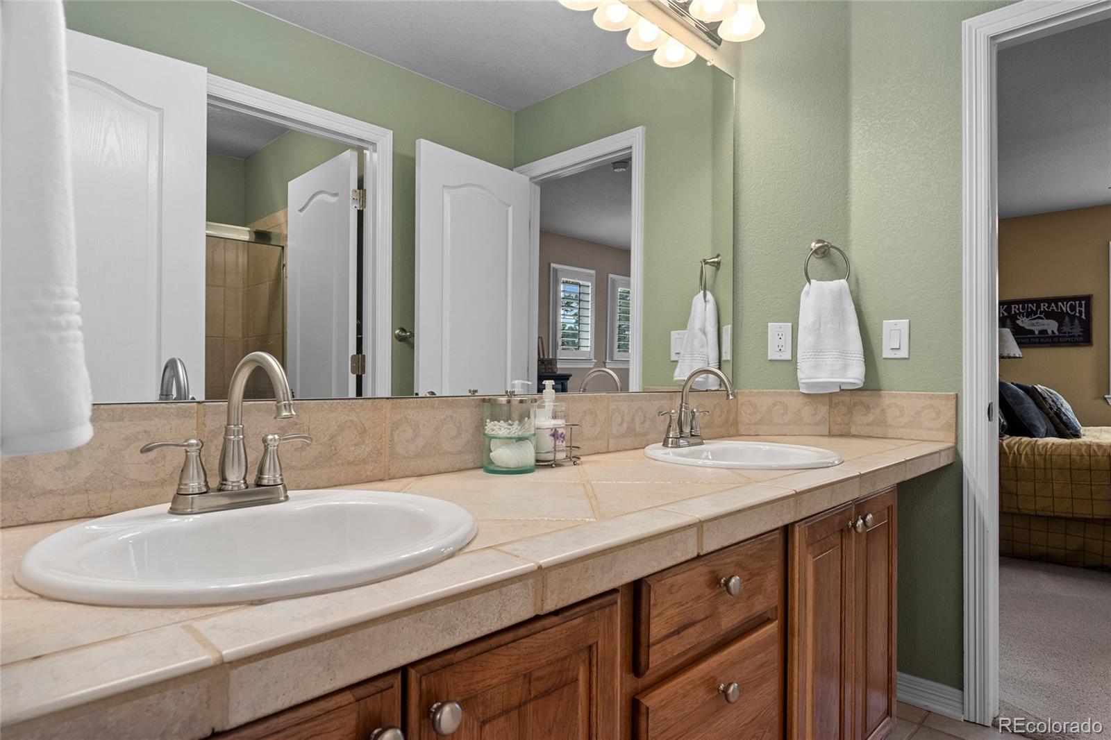 9038 Hunters Way Highlands Ranch, CO 80129 - Photo 31 of 50