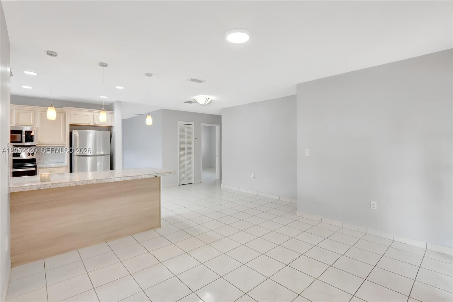 2476 Southwest 17th Street Miami, FL 33145 - Photo 5 of 16 Dining Area Kicthen Counters