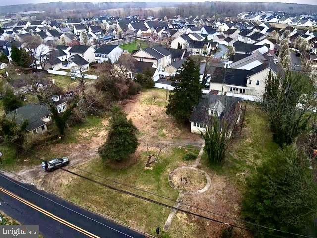 723 Chestnut Street Milton, DE 19968 - Photo 5 of 7 a view of a city street